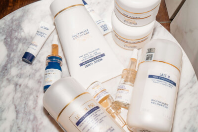 Міні-косметичка: які доглядові засоби потрібні?